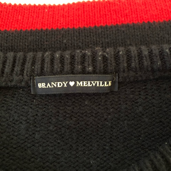 Brandy Melville sweater - Picture 4 of 4